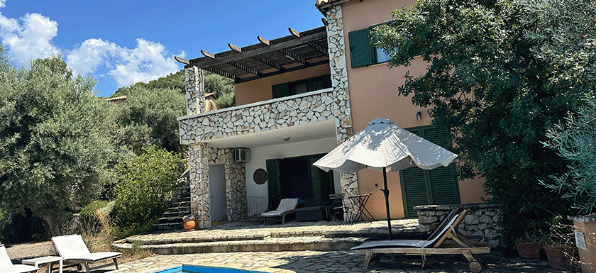 Detached Villa with Panoramic Sea Views