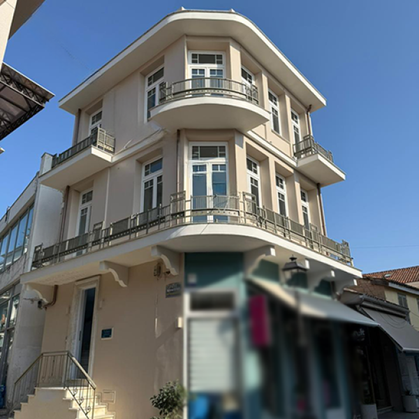 Exterior 1